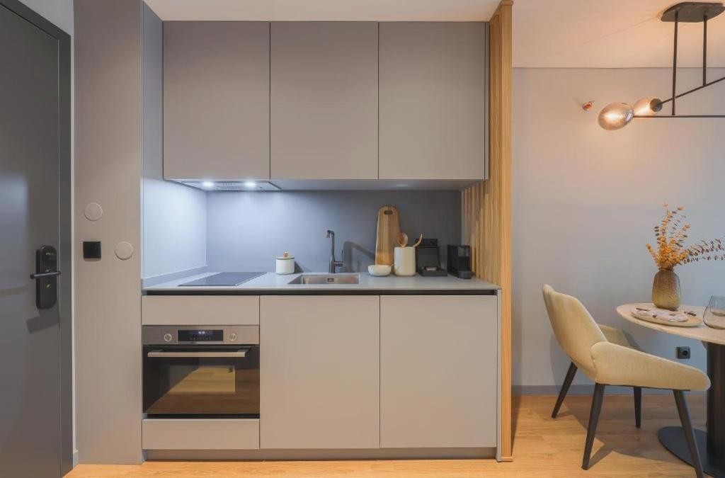 Porto: Apartment for Francesinha Fans - Nôma Living Icon Apartments