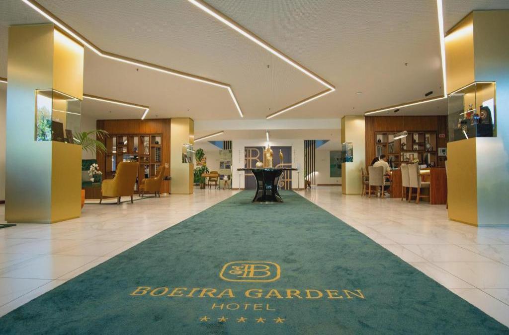 Boeira Garden Hotel Porto Gaia, Curio Collection by Hilton