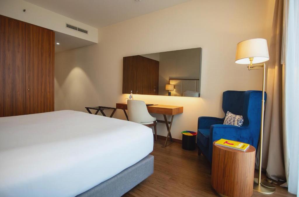 Boeira Garden Hotel Porto Gaia, Curio Collection by Hilton