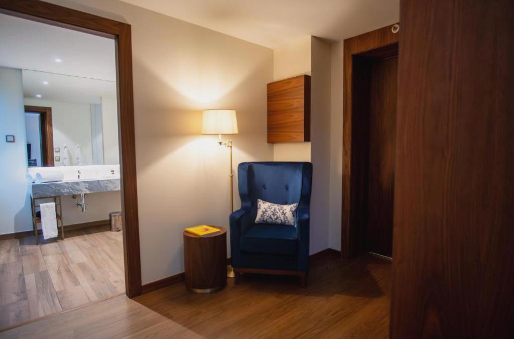 Boeira Garden Hotel Porto Gaia, Curio Collection by Hilton