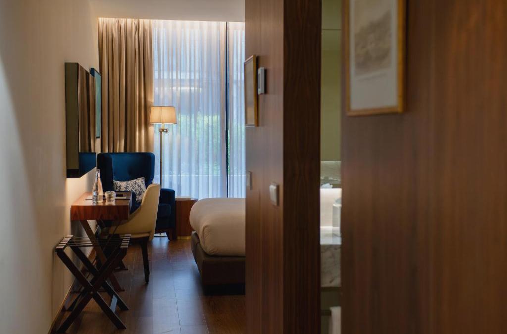 Boeira Garden Hotel Porto Gaia, Curio Collection by Hilton