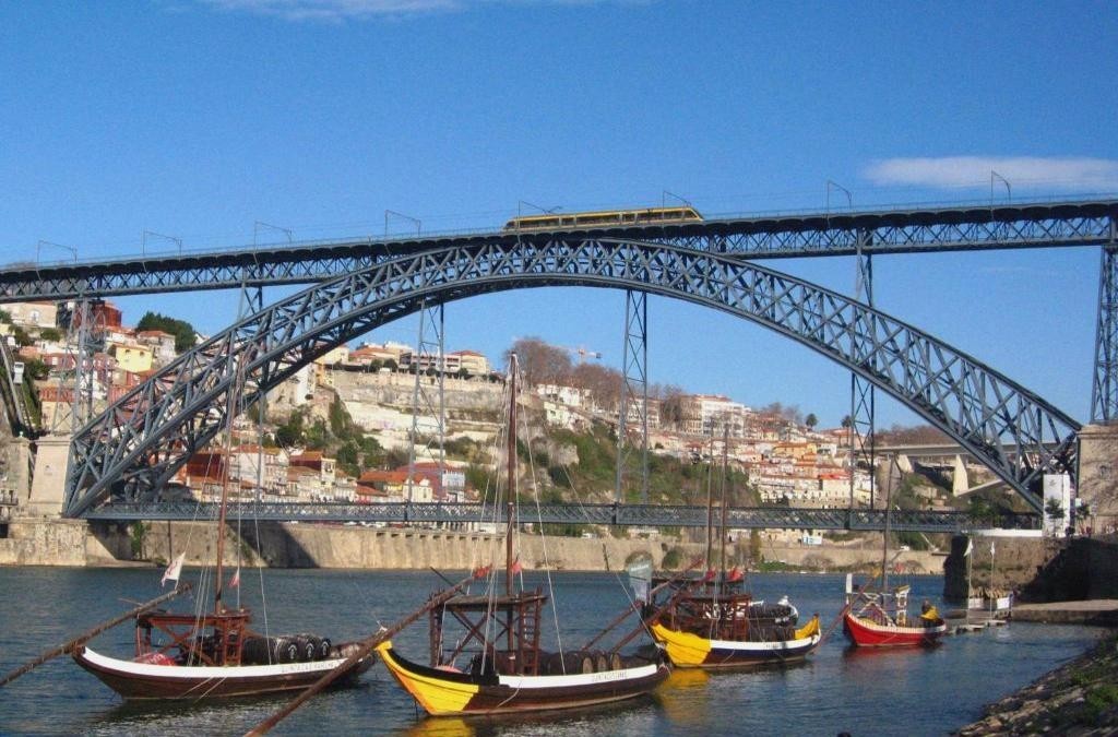 Porto: vistas do Douro a bordo - Park Hotel Porto Gaia