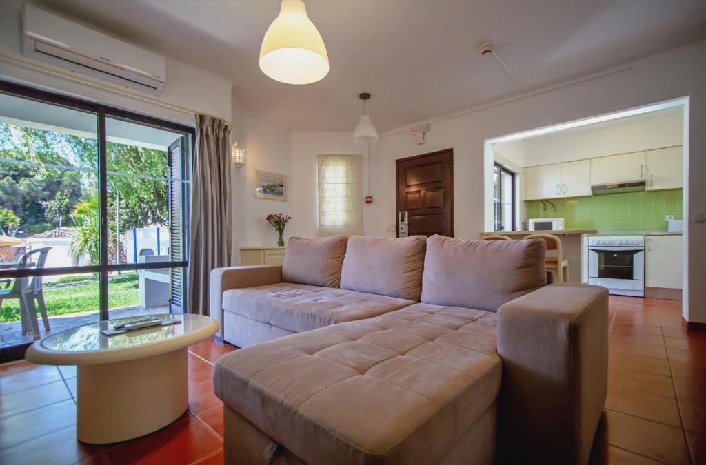 Goldener Herbst an der Algarve: Sonne, Meer und Ruhe - Clube Albufeira Garden Village