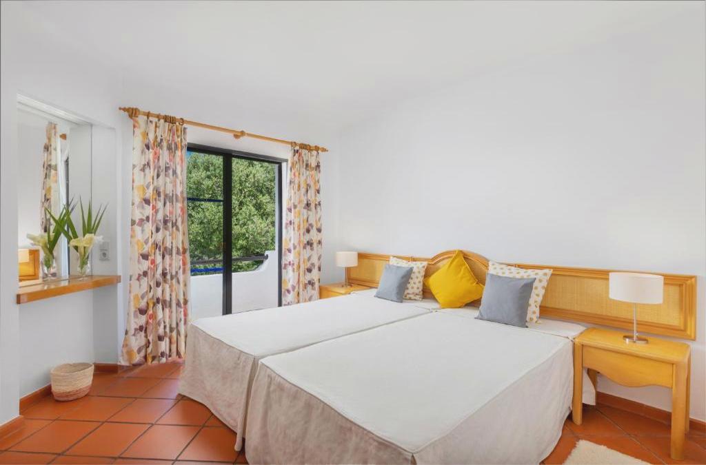 Goldener Herbst an der Algarve: Sonne, Meer und Ruhe - Clube Albufeira Garden Village
