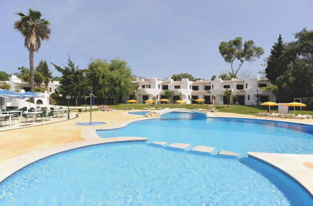Goldener Herbst an der Algarve: Sonne, Meer und Ruhe - Clube Albufeira Garden Village