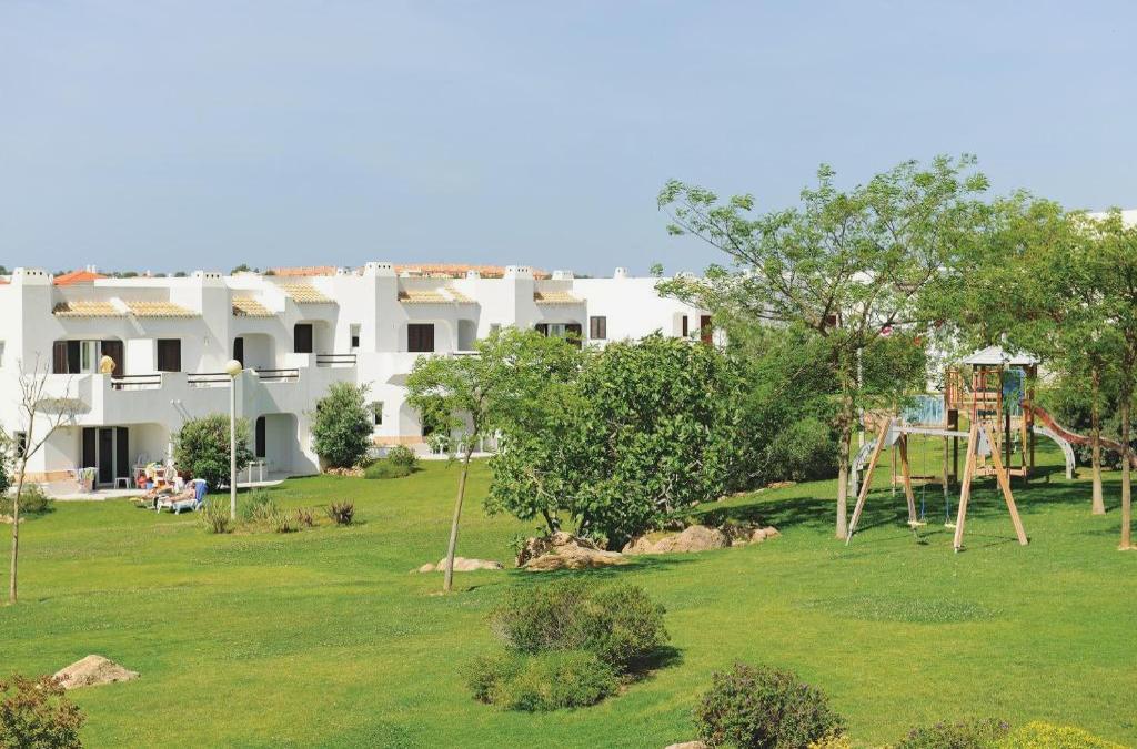 Goldener Herbst an der Algarve: Sonne, Meer und Ruhe - Clube Albufeira Garden Village