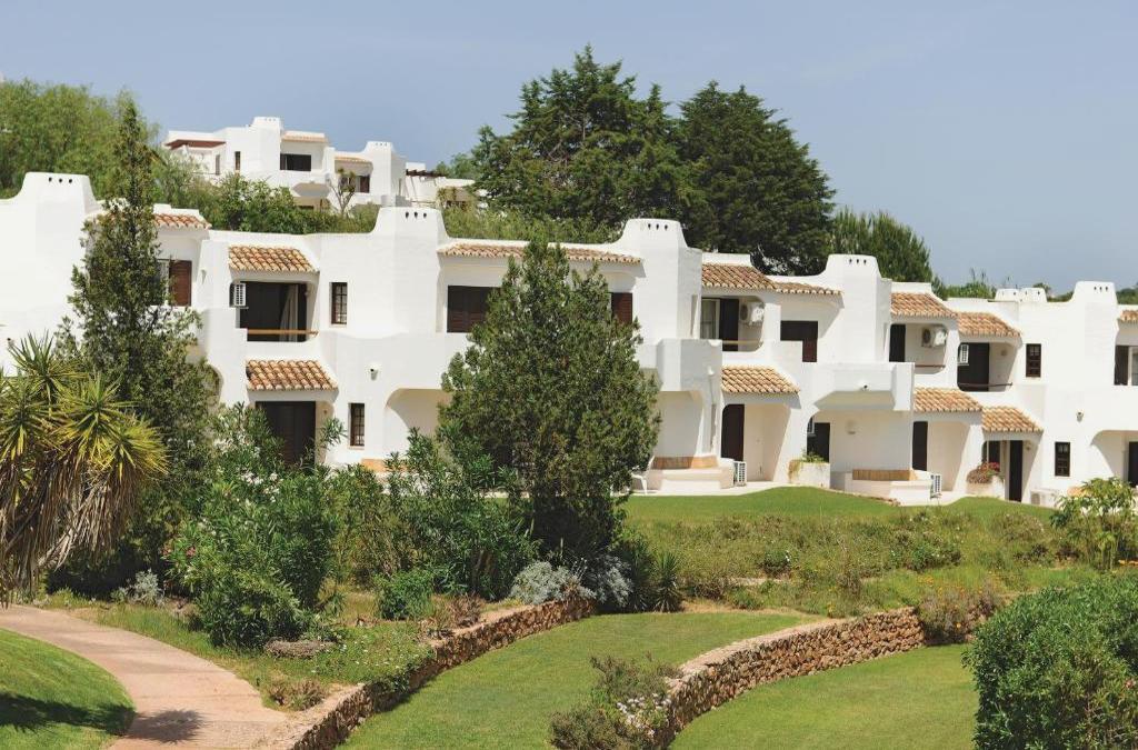 Goldener Herbst an der Algarve: Sonne, Meer und Ruhe - Clube Albufeira Garden Village