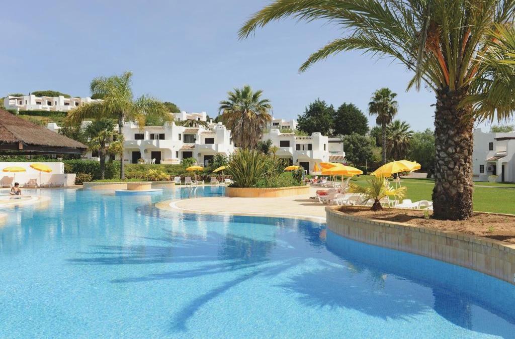 Goldener Herbst an der Algarve: Sonne, Meer und Ruhe - Clube Albufeira Garden Village