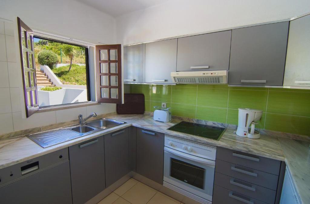 Goldener Herbst an der Algarve: Sonne, Meer und Ruhe - Clube Albufeira Garden Village
