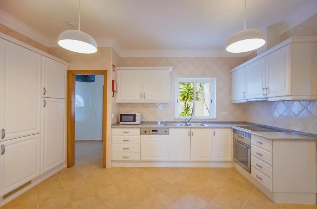 Goldener Herbst an der Algarve: Sonne, Meer und Ruhe - Clube Albufeira Garden Village