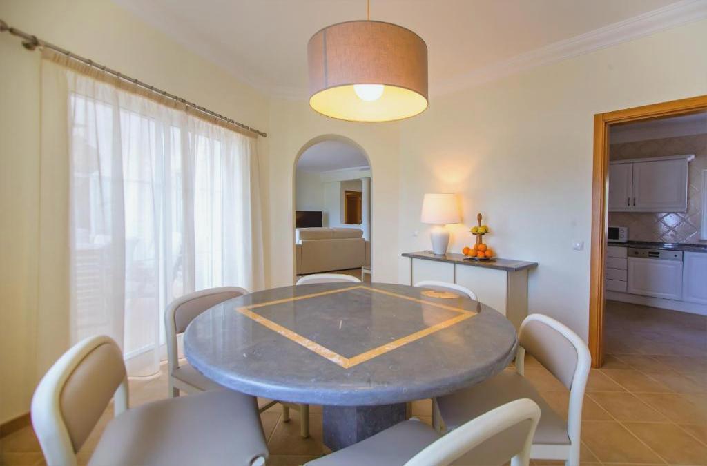 Goldener Herbst an der Algarve: Sonne, Meer und Ruhe - Clube Albufeira Garden Village