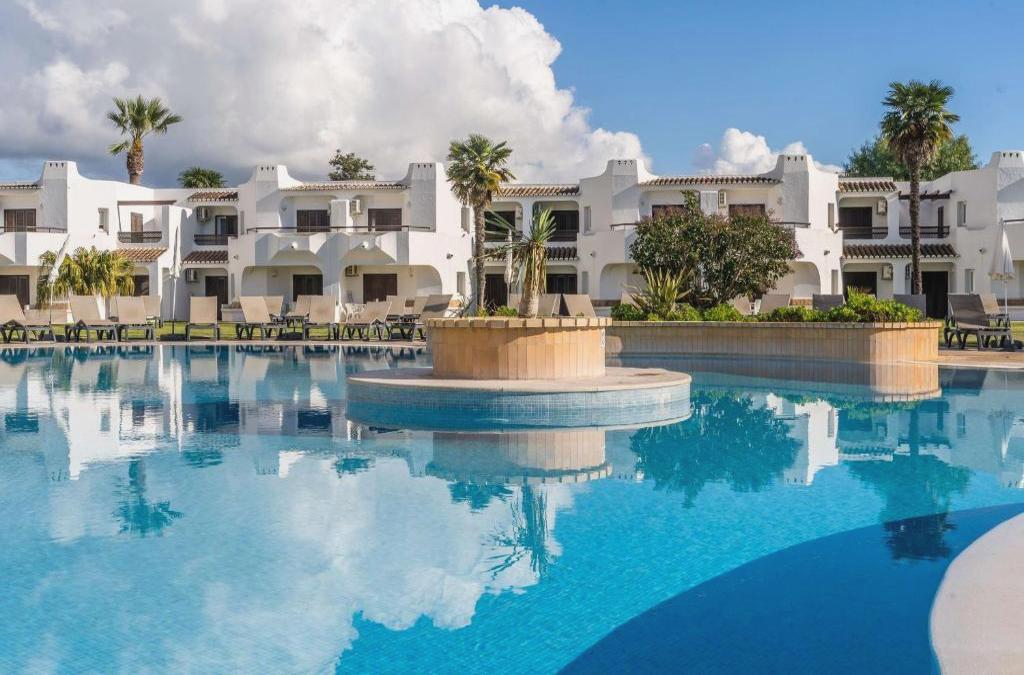 Goldener Herbst an der Algarve: Sonne, Meer und Ruhe - Clube Albufeira Garden Village